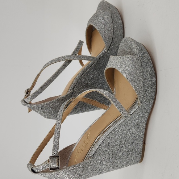 JEWEL BADGLEY MISCHKA WEDGE SANDAL - Picture 5 of 7